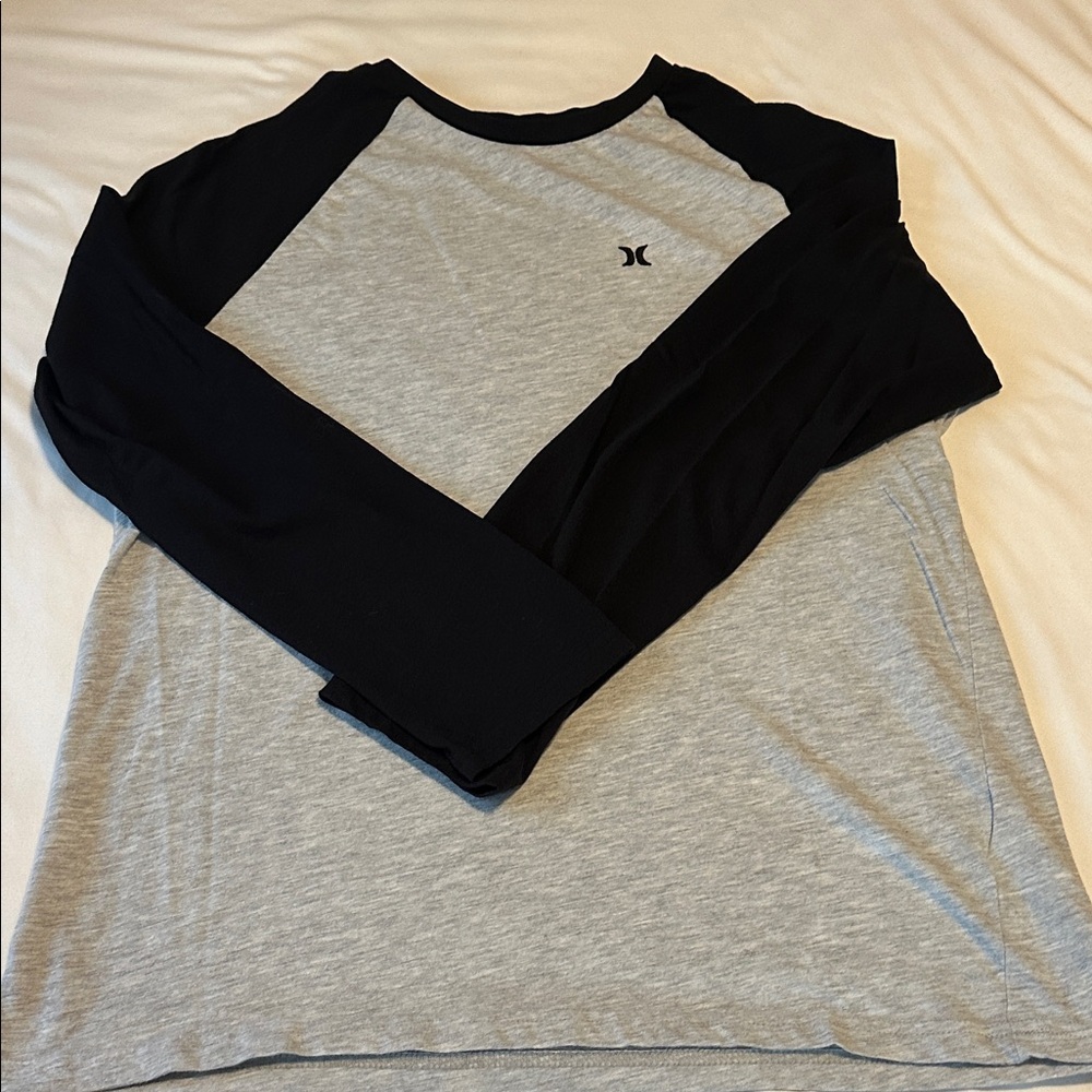 Hurley Long Sleeve Raglan Tee in Gray and Black